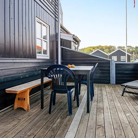 Juelsminde Lxi Holiday home *
